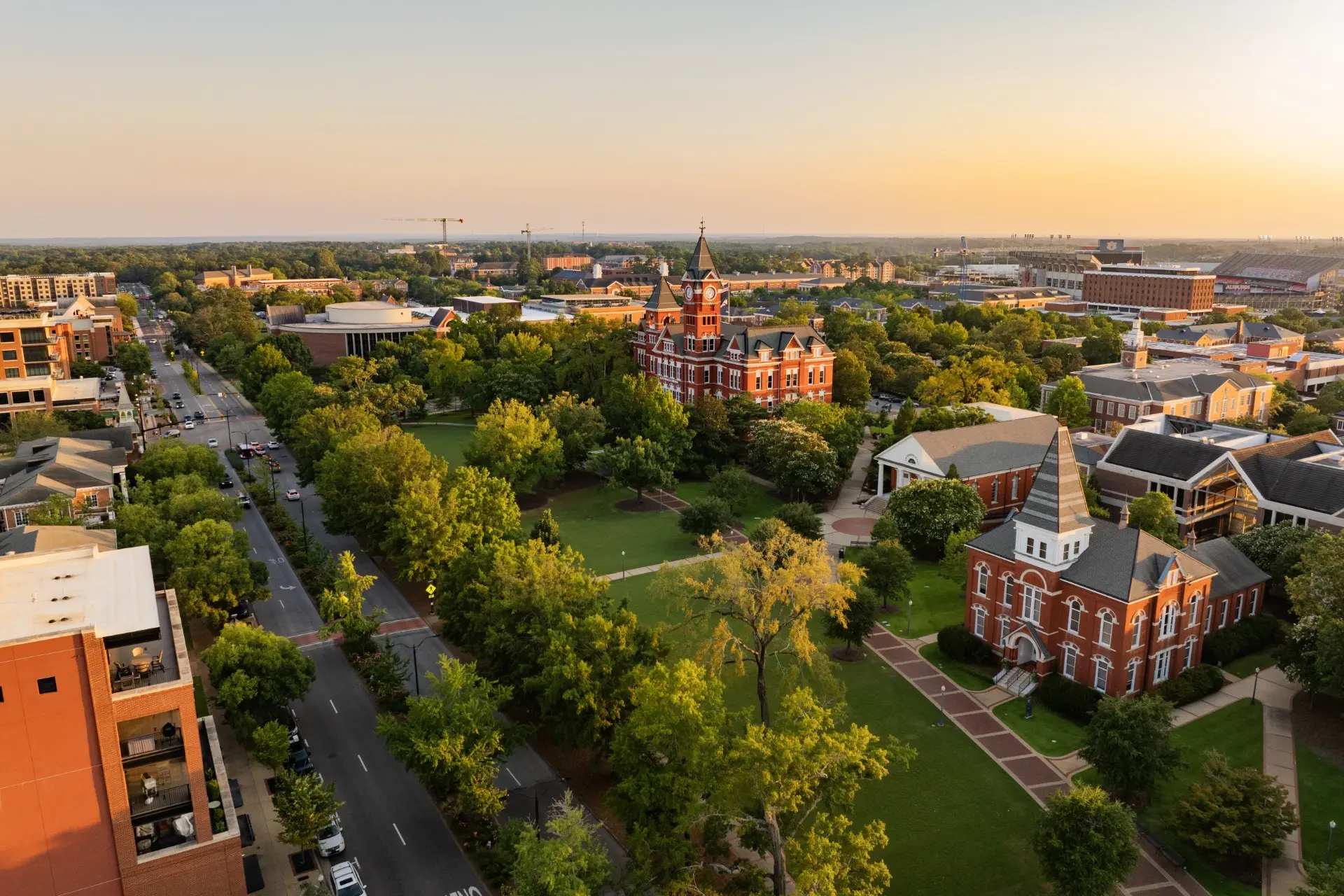 Auburn University (AU) – Shorelight
