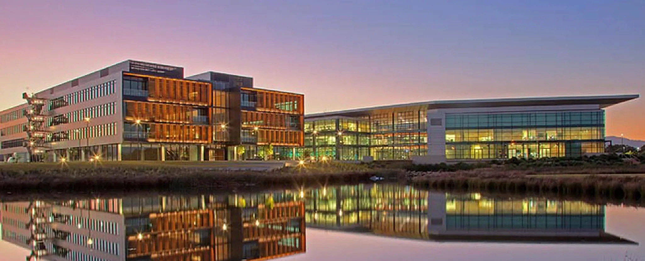 University of Wollongong (UOW)
