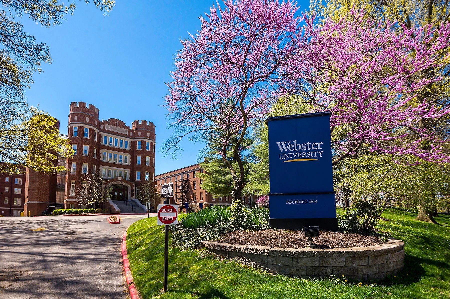 Webster University (INUNI)